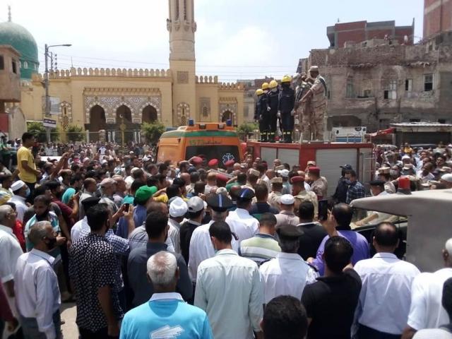 أهالي المنزلة يشيعون جثمان شهيد بئر العبد